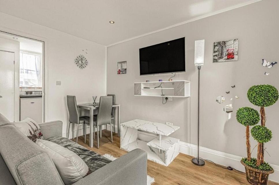 Amazing Marina-Overlooking 1Bed London Eksteriør bilde